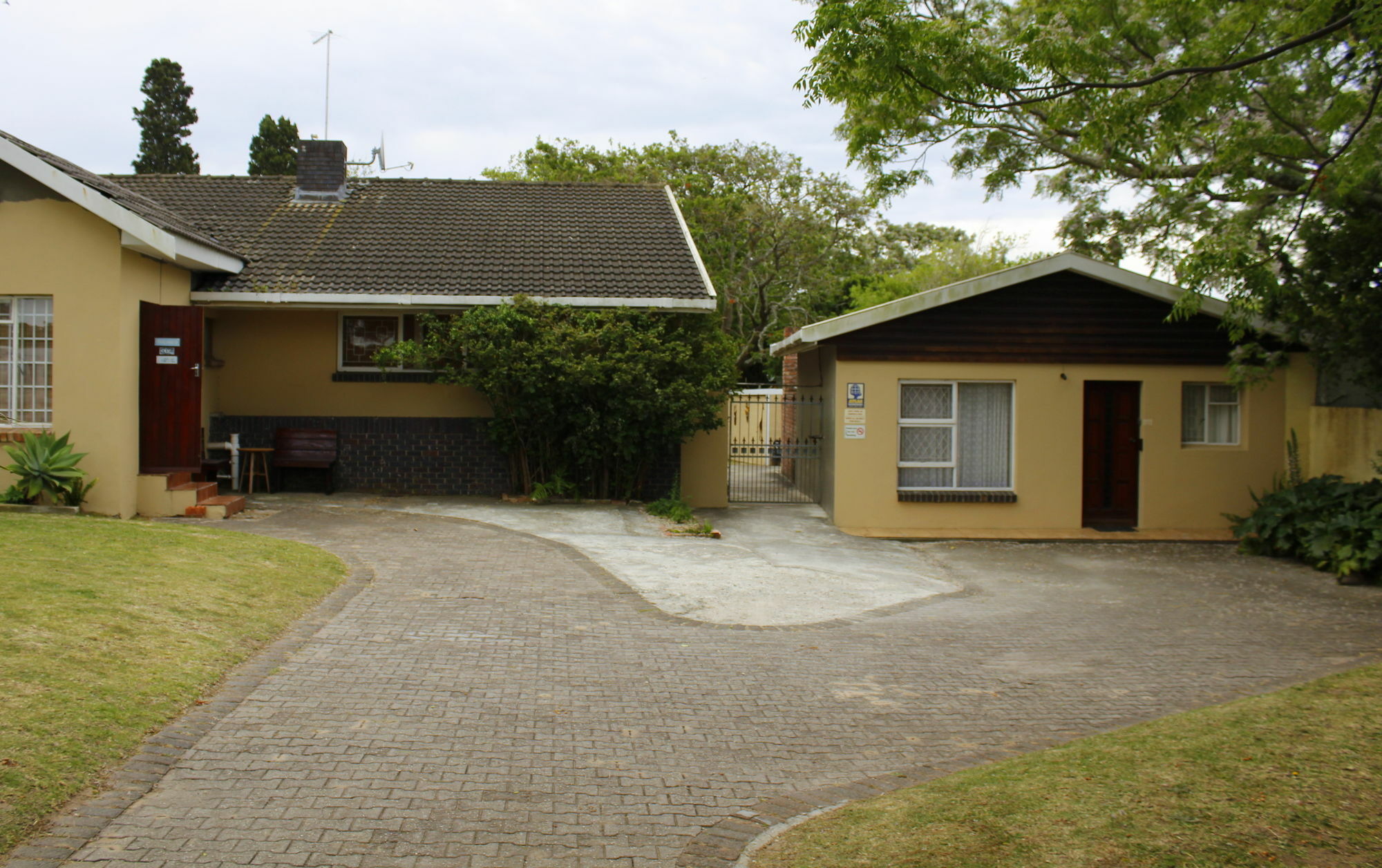 African Aquila Guest Lodge Glendinningvale Kültér fotó