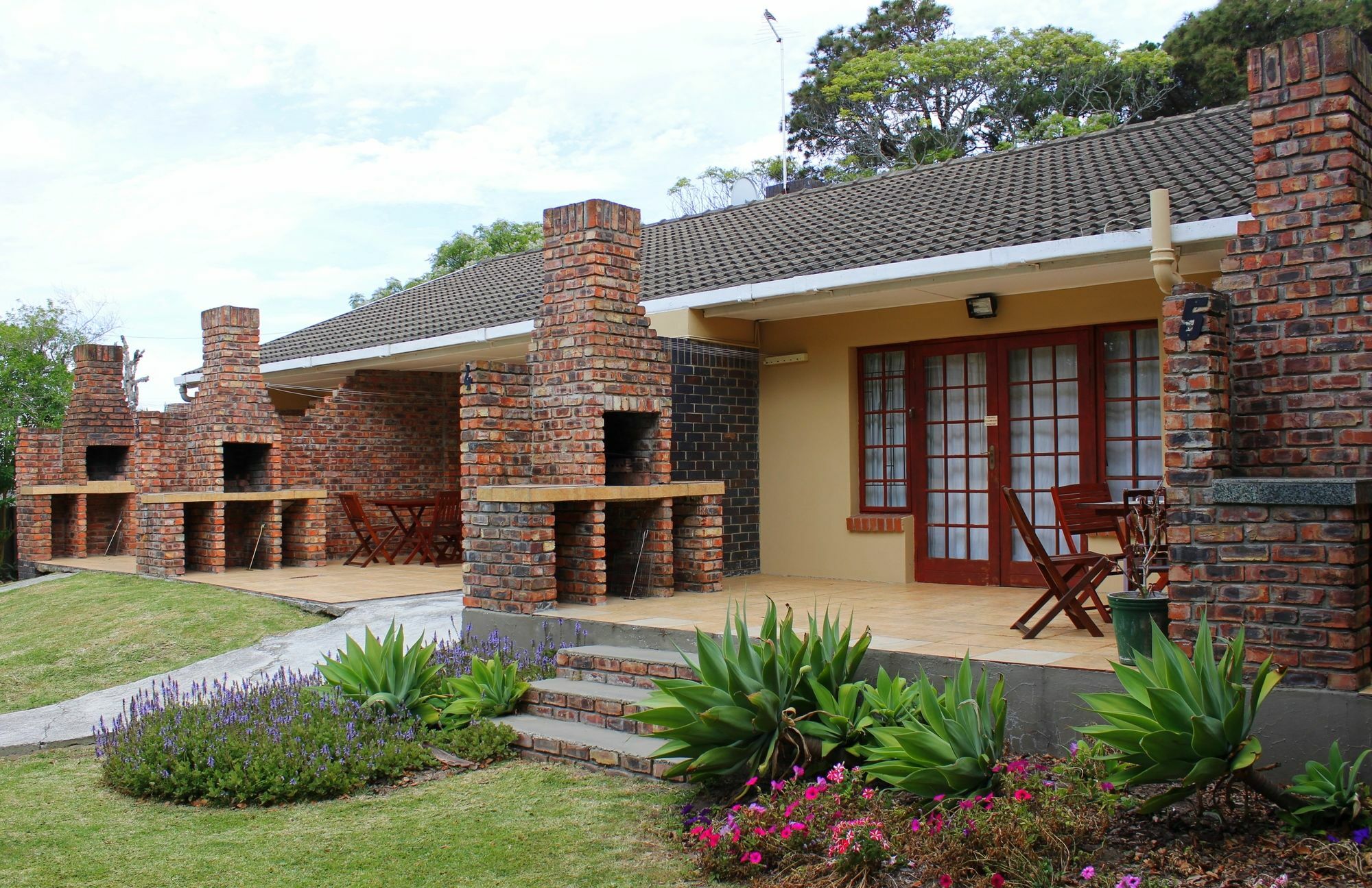 African Aquila Guest Lodge Glendinningvale Kültér fotó